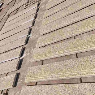 岳阳 黄金麻花岗岩光面楼梯踏步