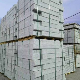 岳阳 芝麻白花岗岩路沿石，路缘石，路肩石，道牙，立缘石，马路牙子，街沿石，侧石等