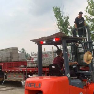 岳阳 黄金麻冰裂纹，地铺石装车