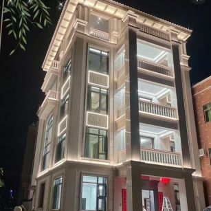 岳阳 芝麻白花岗岩别墅外墙夜间效果