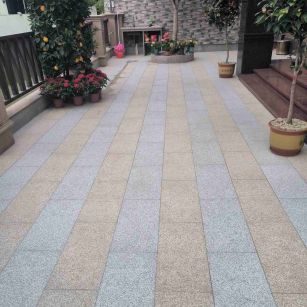 岳阳 黄金麻白麻荔枝面庭院铺装展示