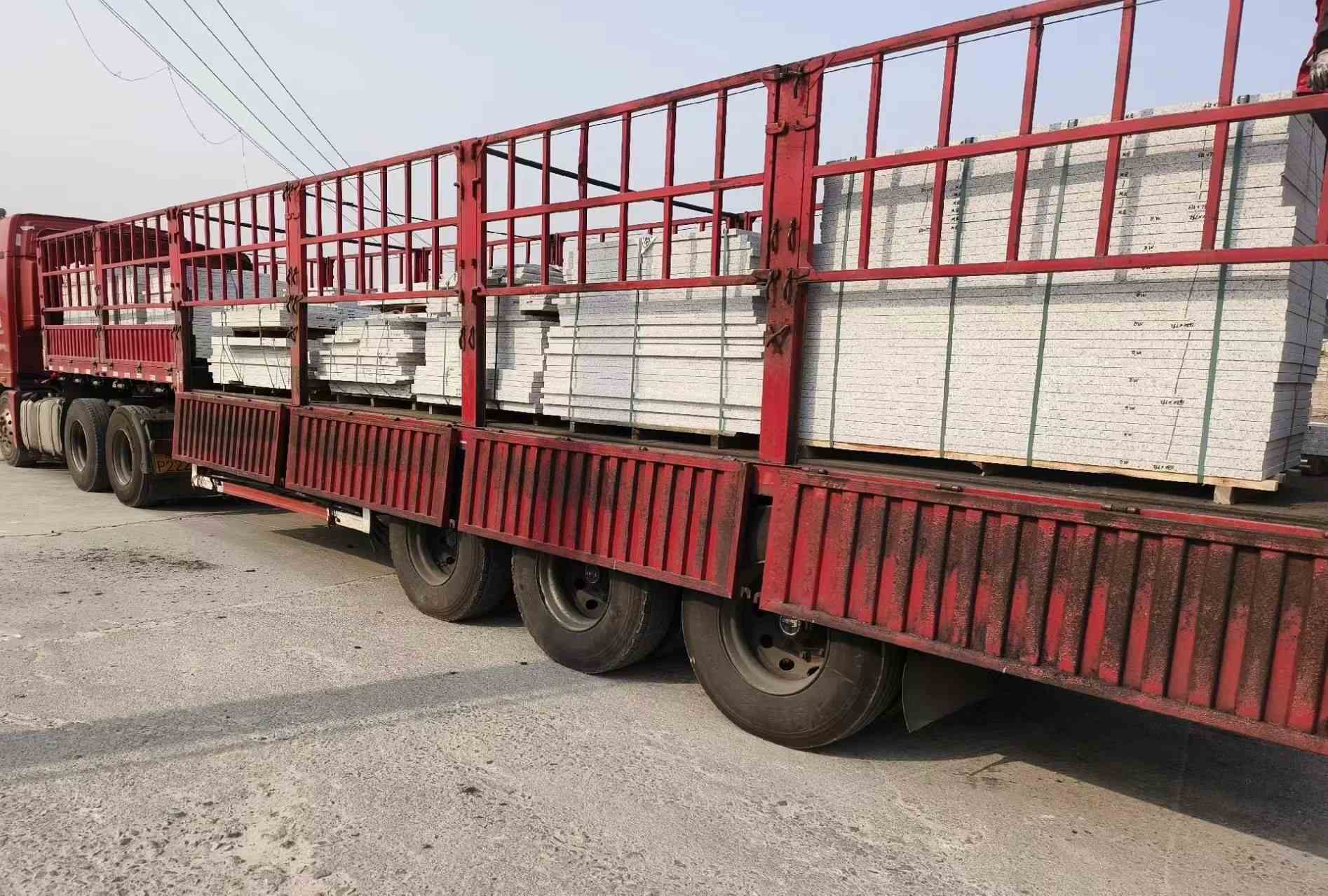 岳阳 白麻荔枝面外墙干挂，工厂装车日常