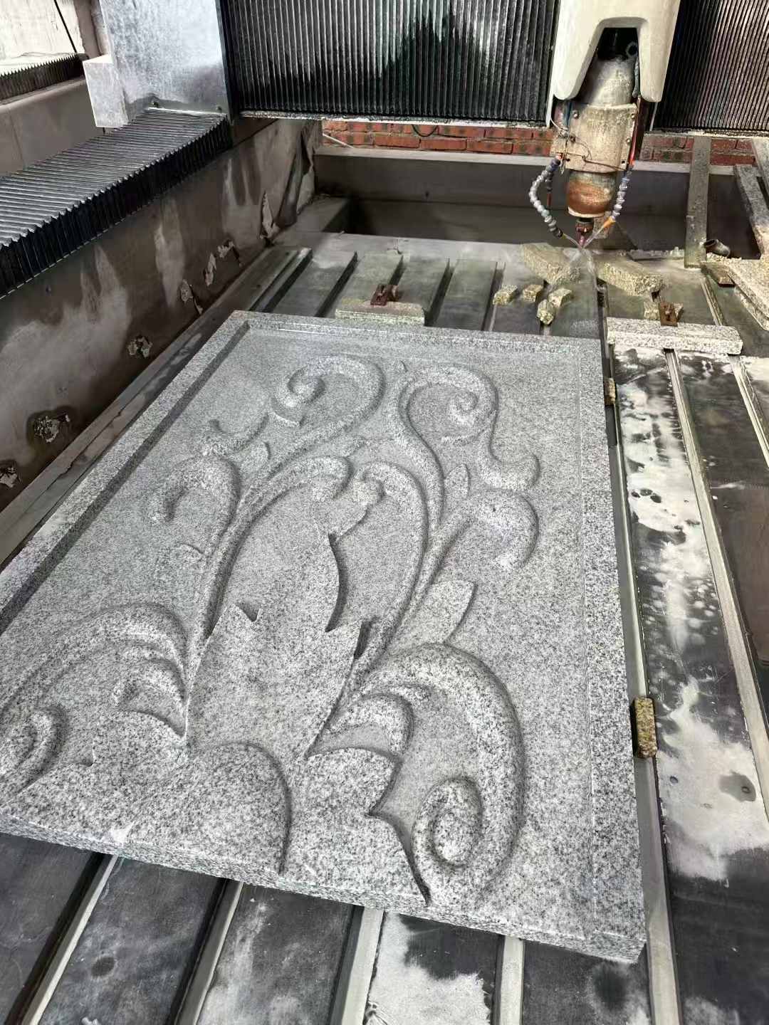 岳阳 白麻别墅干挂雕花板