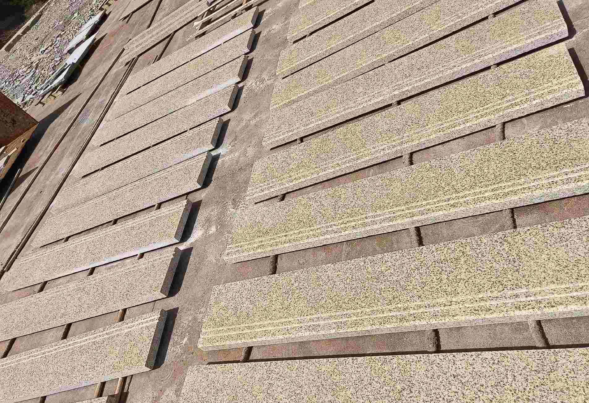 岳阳 黄金麻花岗岩光面楼梯踏步