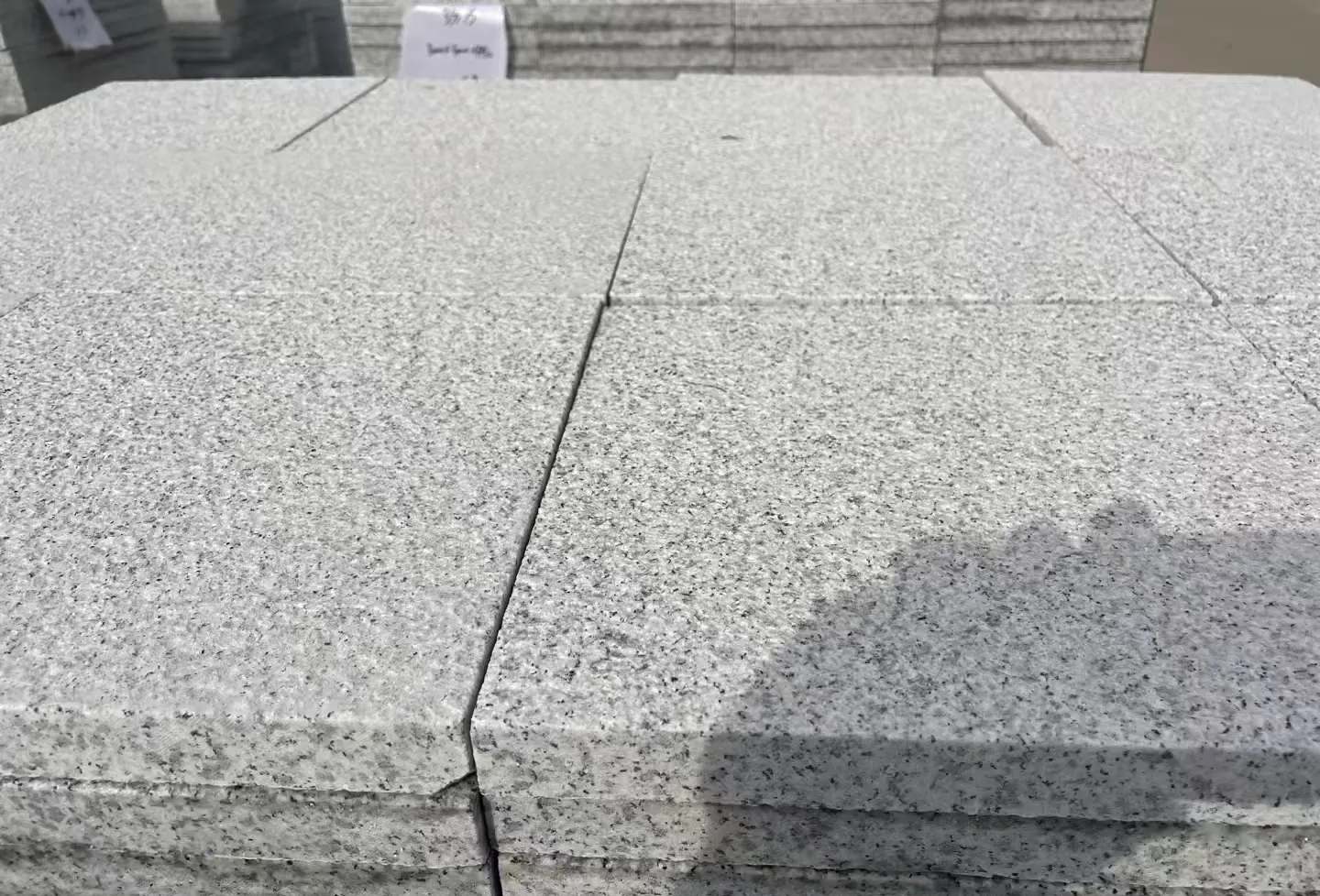 岳阳 白麻花岗岩石材推荐 荔枝面地铺石