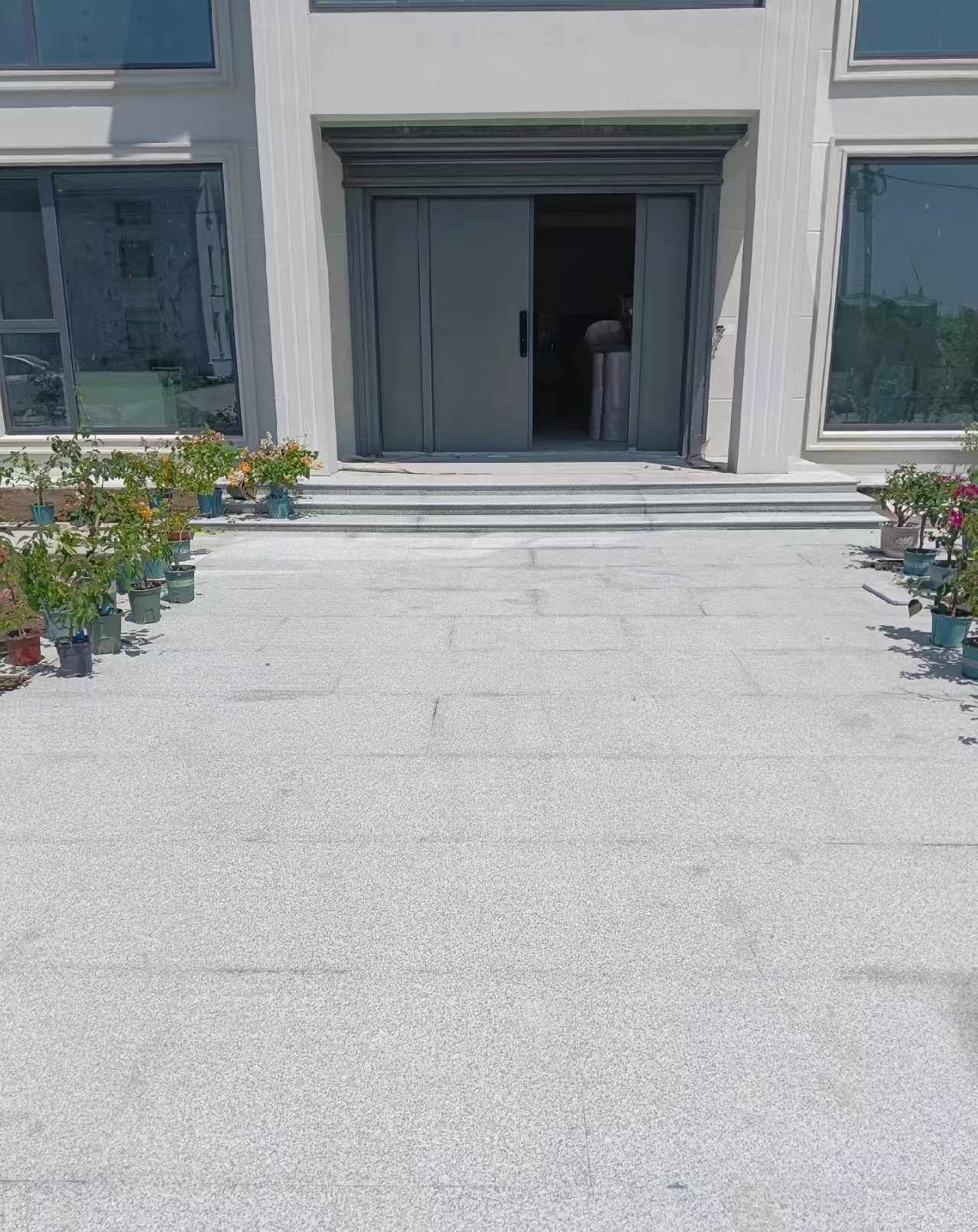 岳阳 芝麻白花岗岩地铺石地面铺装