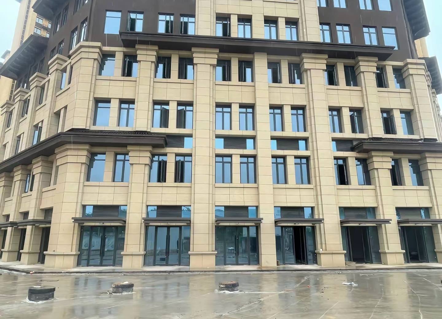 岳阳 黄金麻花岗岩荔枝面小区外墙干挂