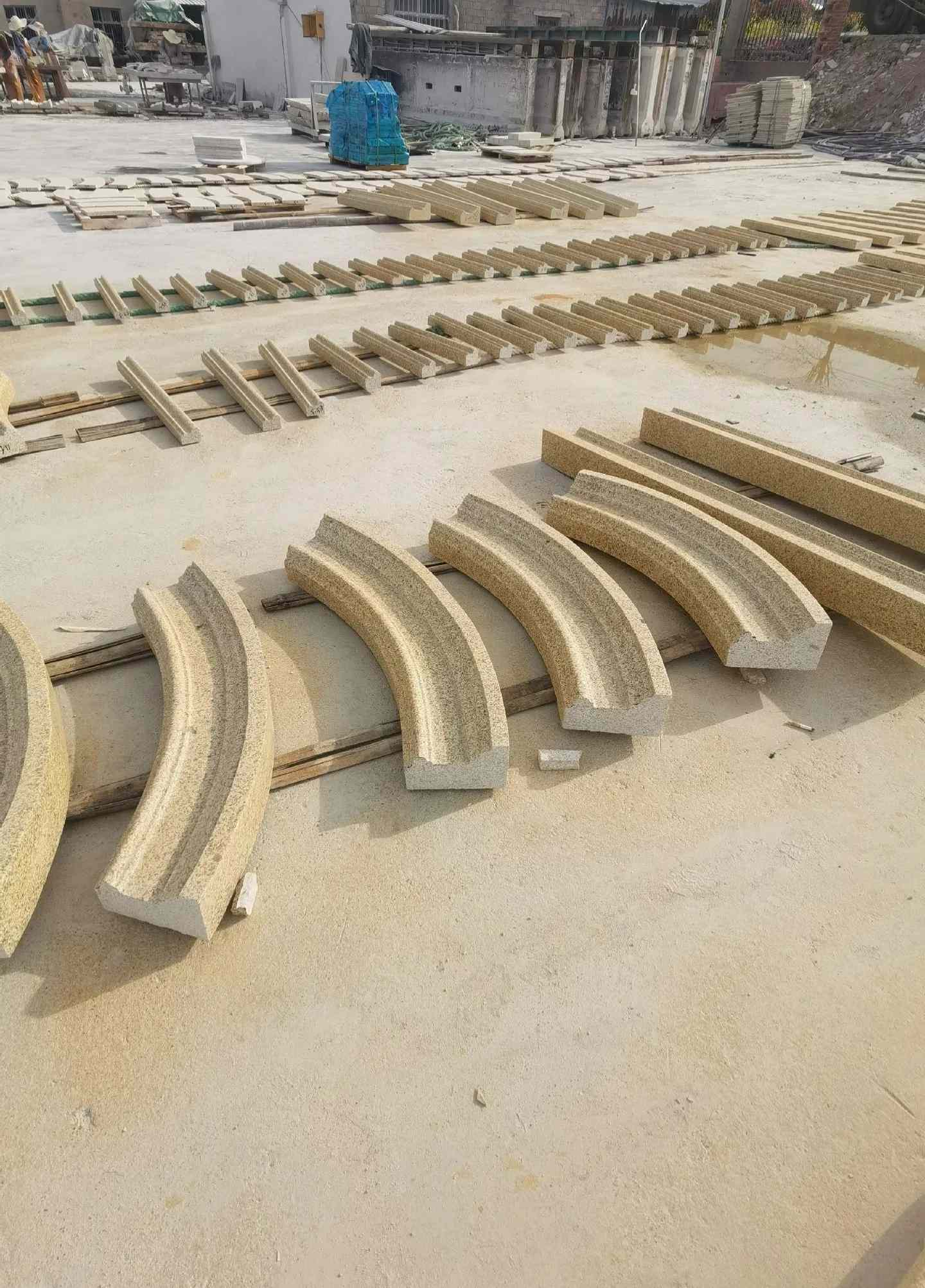 岳阳 黄金麻花岗岩别墅线条