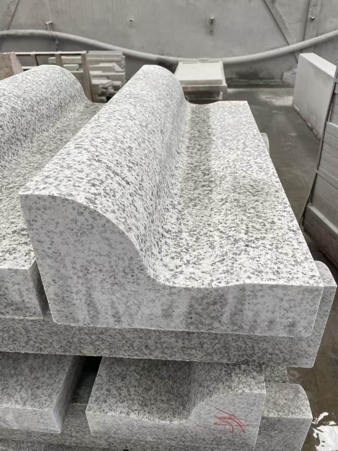 岳阳 白麻花岗岩S型路沿石，路侧石，马路牙子等