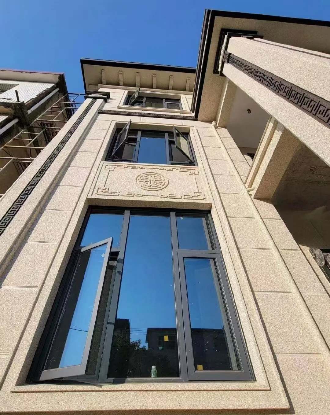 岳阳 黄金麻荔枝面别墅外墙干挂效果展示